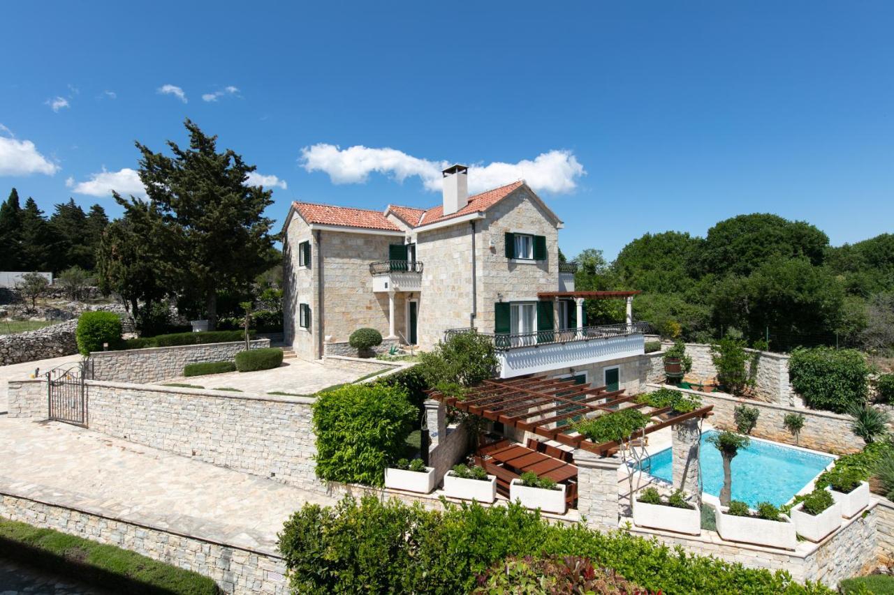 Villa Demi Pucisca Exterior photo